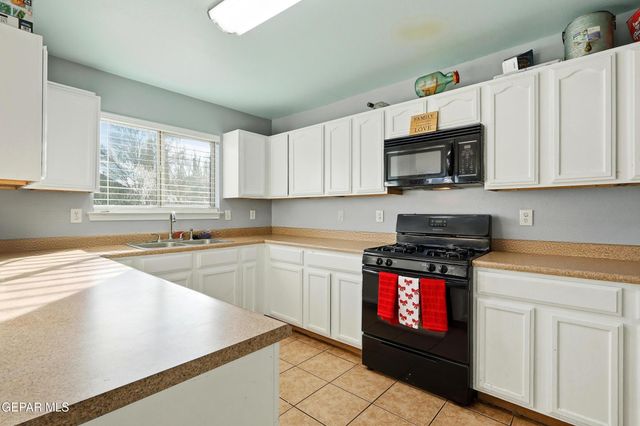 3973 TIERRA SUR Place, El Paso, TX 79938