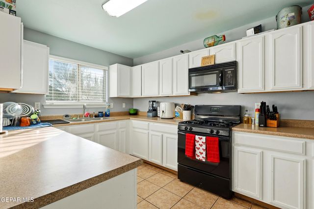 3973 TIERRA SUR Place, El Paso, TX 79938