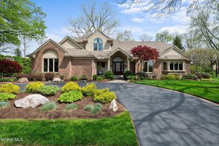 5258 Rymoor Drive, Sylvania, OH 43560