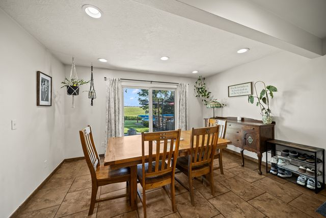 105 N Park Avenue, Geneseo, IL 61254