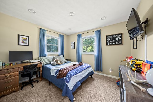 105 N Park Avenue, Geneseo, IL 61254