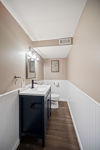105 N Park Avenue, Geneseo, IL 61254