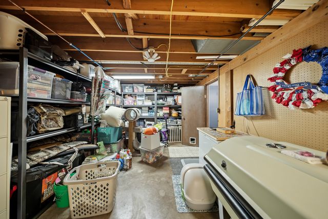 105 N Park Avenue, Geneseo, IL 61254