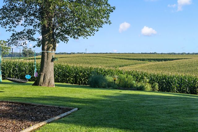 105 N Park Avenue, Geneseo, IL 61254