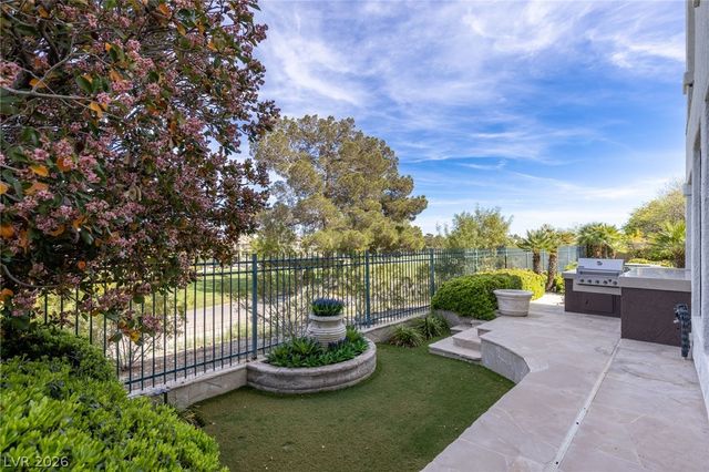 1704 Wincanton Drive, Las Vegas, NV 89134