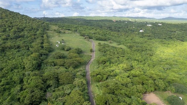 PR-201, Vieques, PR 00765