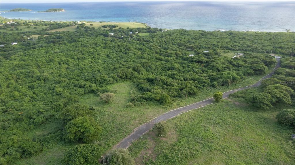 PR-201, Vieques, PR 00765