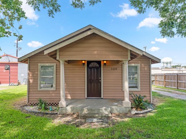 3320 Brooks Avenue, Bay City, TX 77414