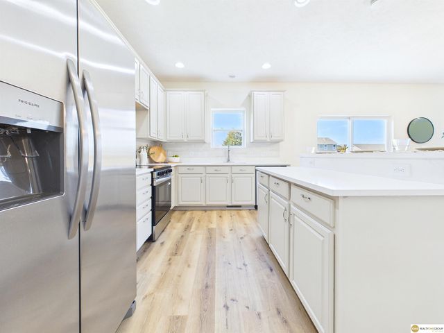 17016 Morgan Avenue, Gretna, NE 68028