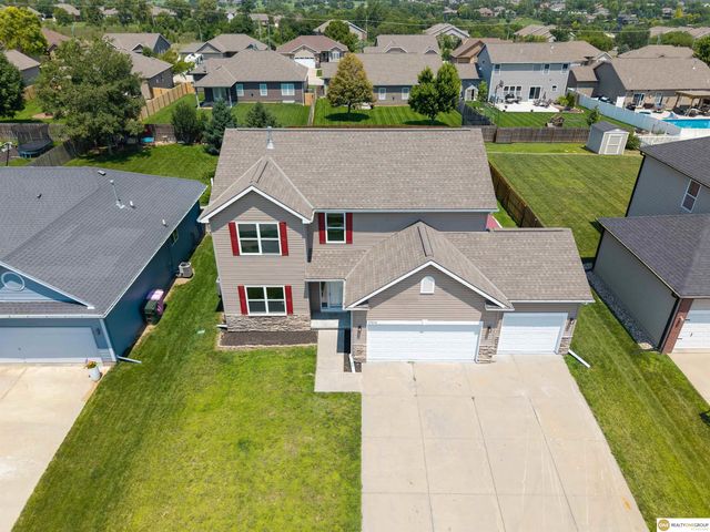 17016 Morgan Avenue, Gretna, NE 68028