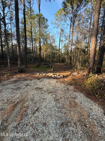 7096 W Holmes Street, Bay Saint Louis, MS 39520