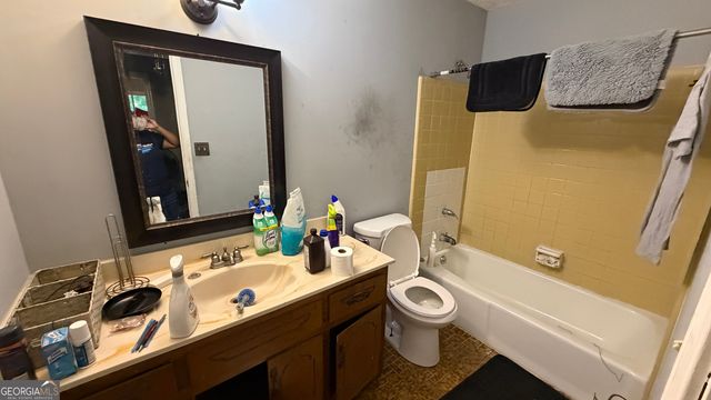 2235 Bristol Court, Jonesboro, GA 30236
