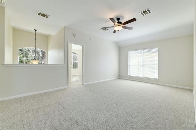 20308 Farm Pond LN, Pflugerville, TX 78660
