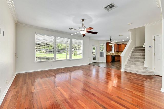 20308 Farm Pond LN, Pflugerville, TX 78660
