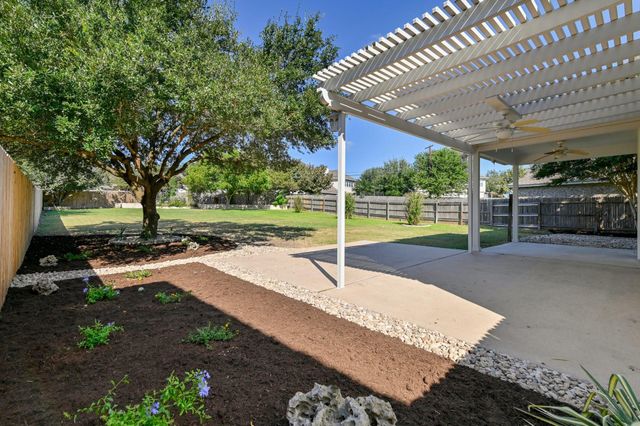 20308 Farm Pond LN, Pflugerville, TX 78660