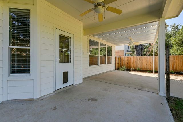 20308 Farm Pond LN, Pflugerville, TX 78660