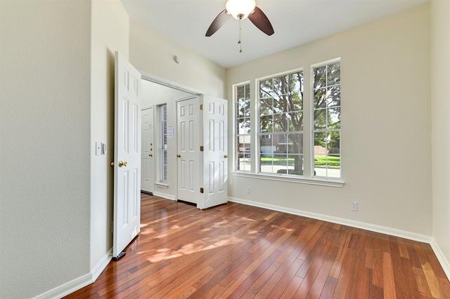 20308 Farm Pond LN, Pflugerville, TX 78660