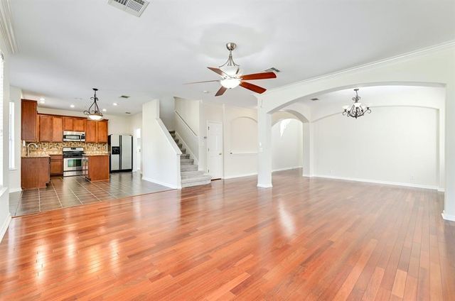 20308 Farm Pond LN, Pflugerville, TX 78660