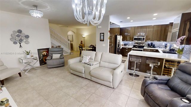 4231 SW 165th Ct, Miami, FL 33185