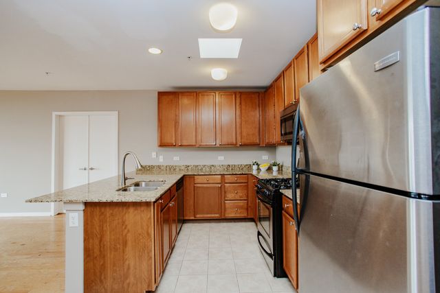 7757 Van Buren Street 511, Forest Park, IL 60130