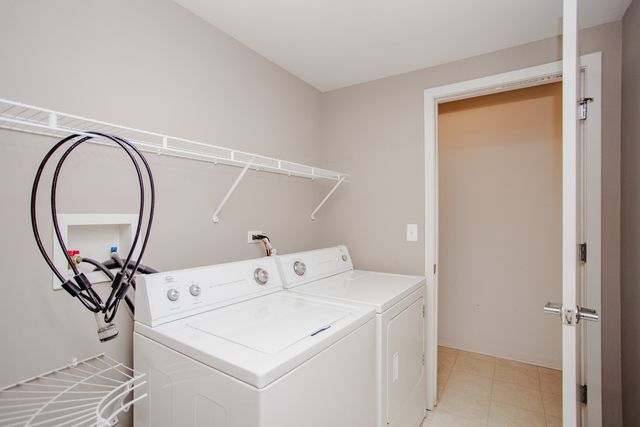 7757 Van Buren Street 511, Forest Park, IL 60130
