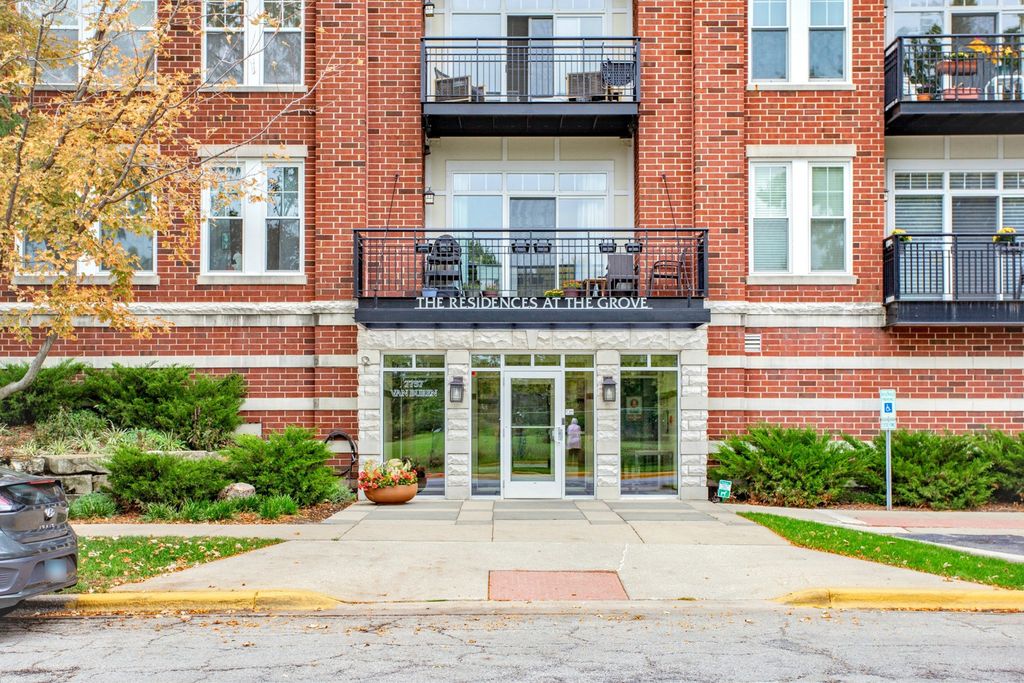 7757 Van Buren Street 511, Forest Park, IL 60130