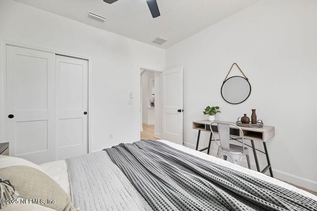 251 SWAN LAKE Drive, Melrose, FL 32666