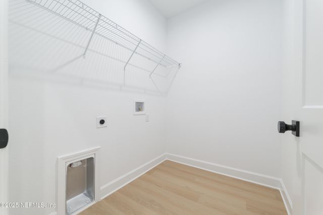 251 SWAN LAKE Drive, Melrose, FL 32666