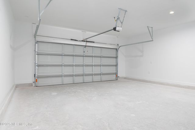 251 SWAN LAKE Drive, Melrose, FL 32666