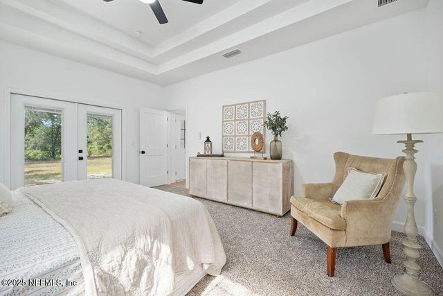 251 SWAN LAKE Drive, Melrose, FL 32666