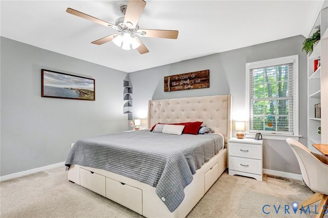 304 Berkley Woods Dr, Ashland, VA 23005