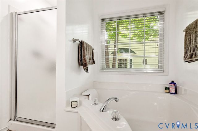 304 Berkley Woods Dr, Ashland, VA 23005