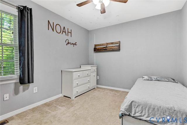 304 Berkley Woods Dr, Ashland, VA 23005