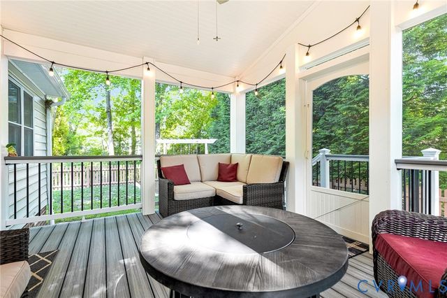 304 Berkley Woods Dr, Ashland, VA 23005