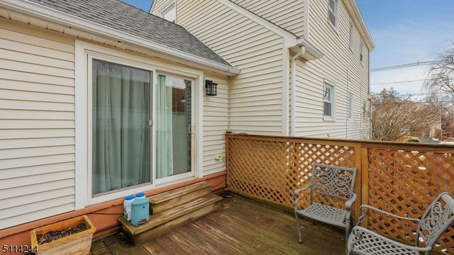 290 Sycamore St, Westfield Town, NJ 07090