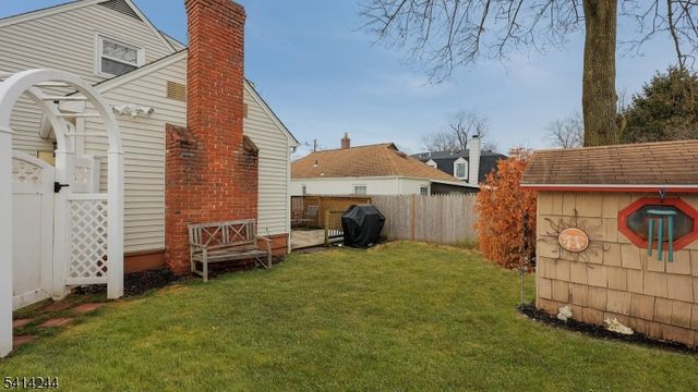 290 Sycamore St, Westfield Town, NJ 07090