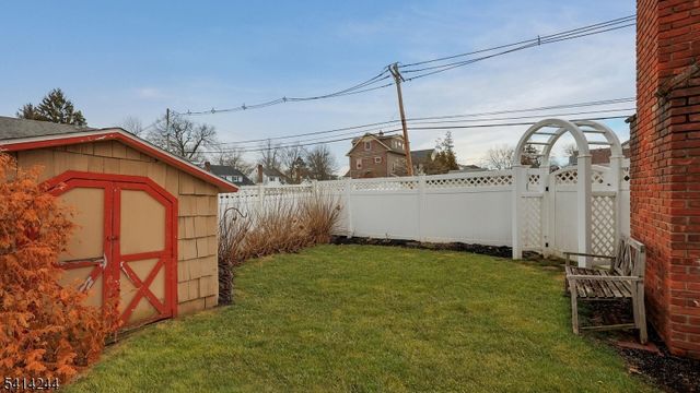 290 Sycamore St, Westfield Town, NJ 07090