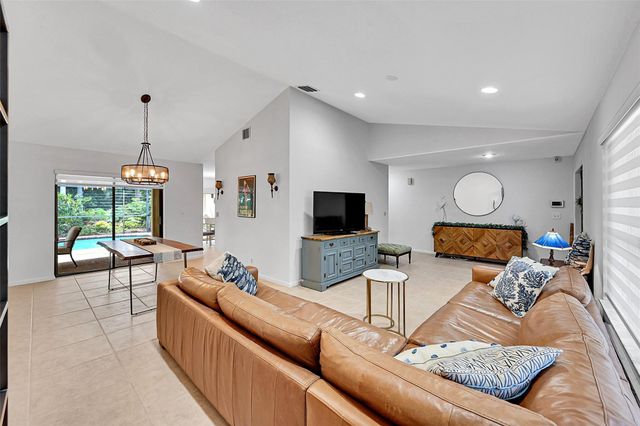 1244 NW 113 Terrace, Coral Springs, FL 33071