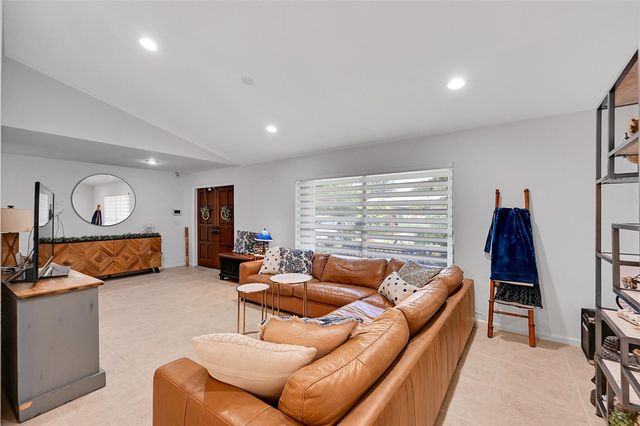 1244 NW 113 Terrace, Coral Springs, FL 33071