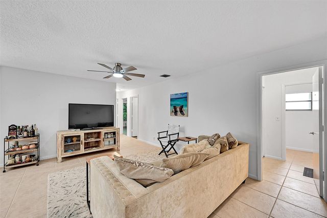 1244 NW 113 Terrace, Coral Springs, FL 33071