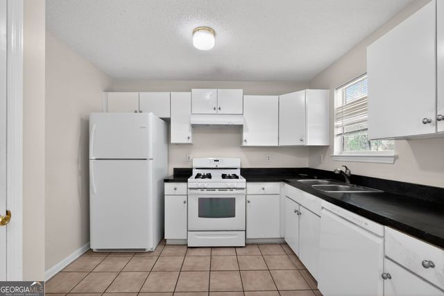 4294 Joshua Crossing, Stone Mountain, GA 30083