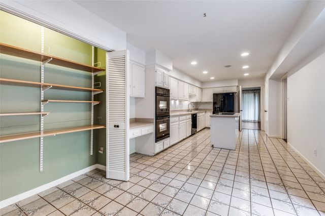 12202 Montego Plaza, Dallas, TX 75230