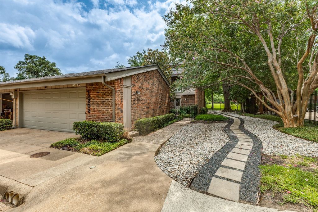 12202 Montego Plaza, Dallas, TX 75230