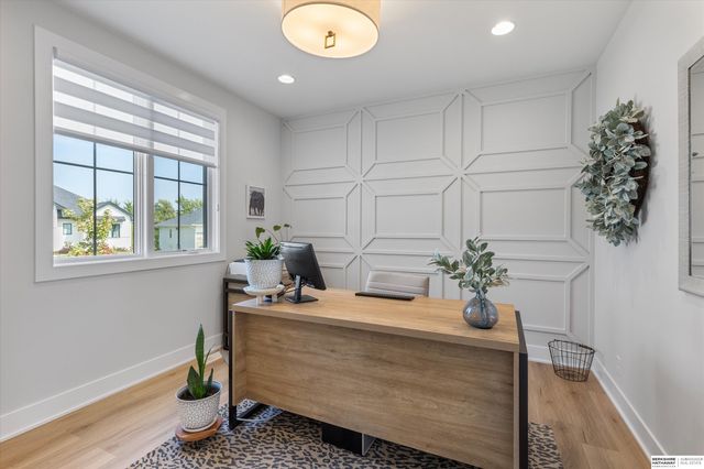 20545 Hartman Avenue, Elkhorn, NE 68022