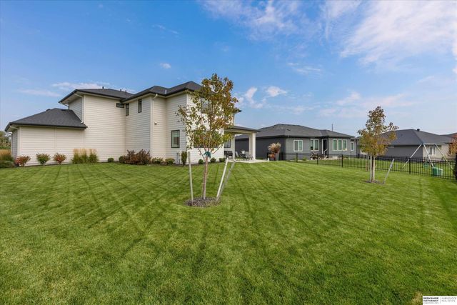 20545 Hartman Avenue, Elkhorn, NE 68022