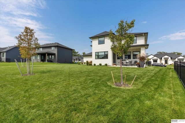 20545 Hartman Avenue, Elkhorn, NE 68022