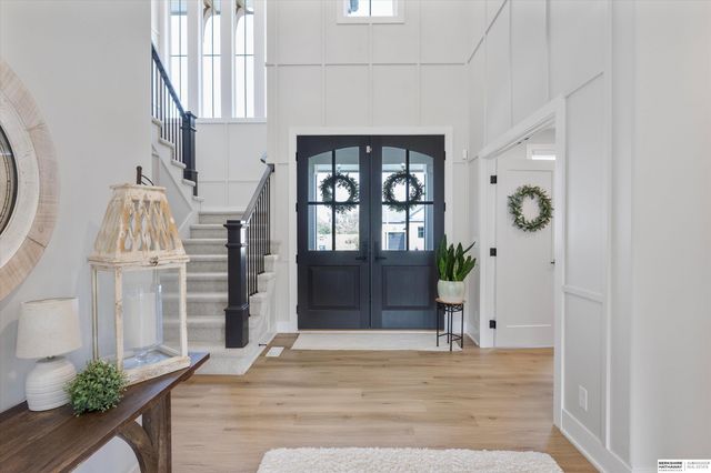 20545 Hartman Avenue, Elkhorn, NE 68022