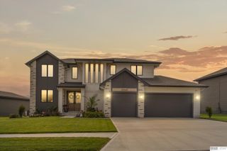 20545 Hartman Avenue, Elkhorn, NE 68022