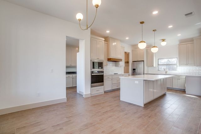 201 Kilkenny Road, Poolville, TX 76487