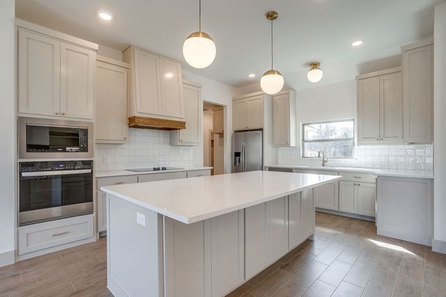 201 Kilkenny Road, Poolville, TX 76487